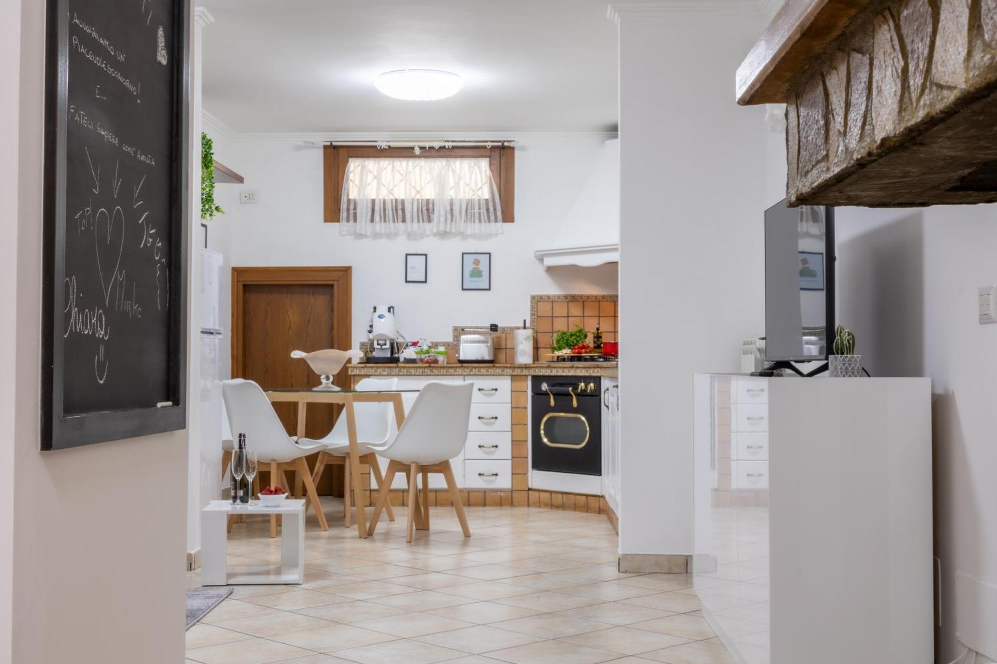 20 Min Aeroporto Fco - Casa Tranquilla Con Parcheggio Esterno Gratuito Ачилия Экстерьер фото